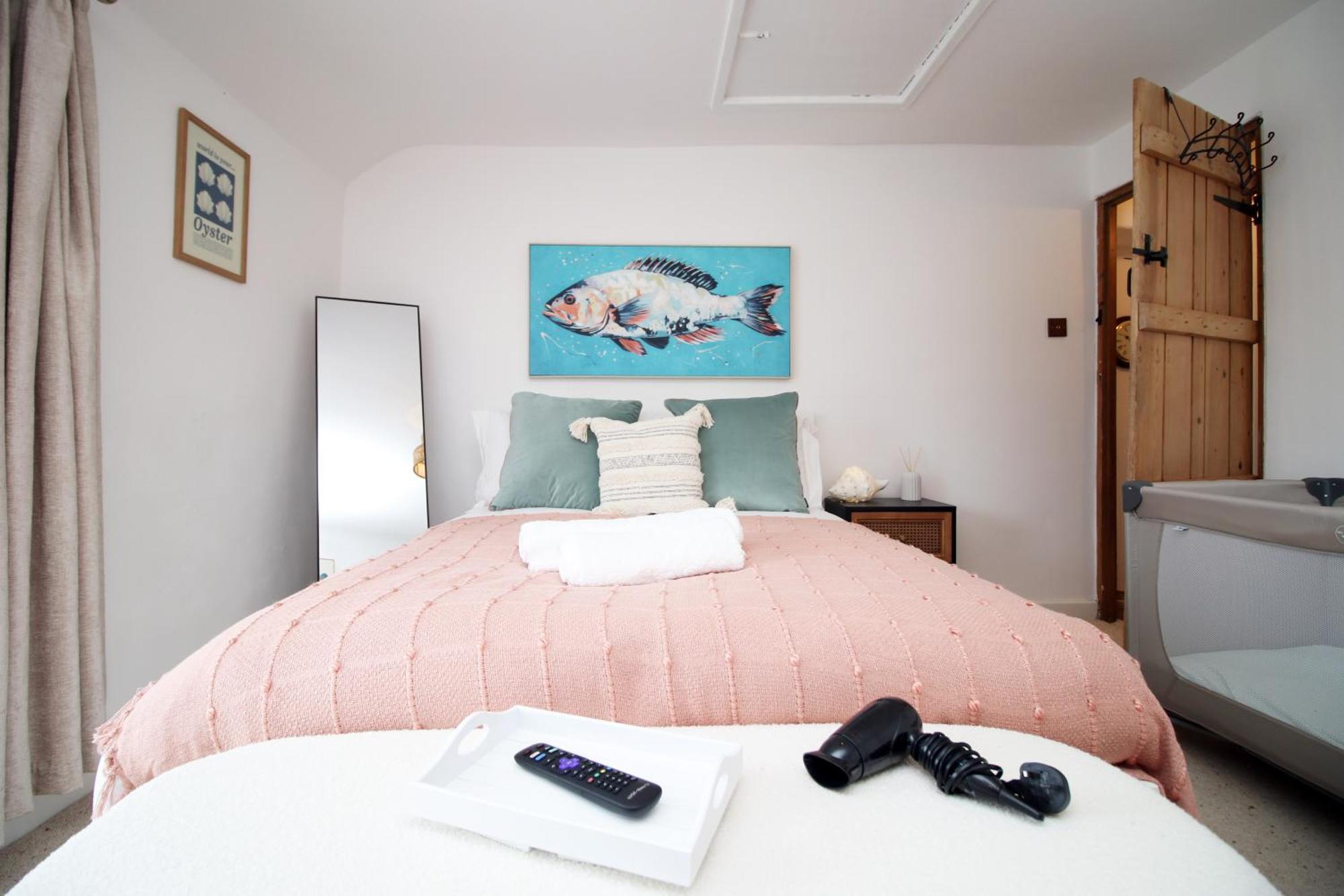 Little Gem In The Mumbles! Fishermans Cottage With Log Burner, Dog Friendly And Welcome Breakfast Hamper! Экстерьер фото