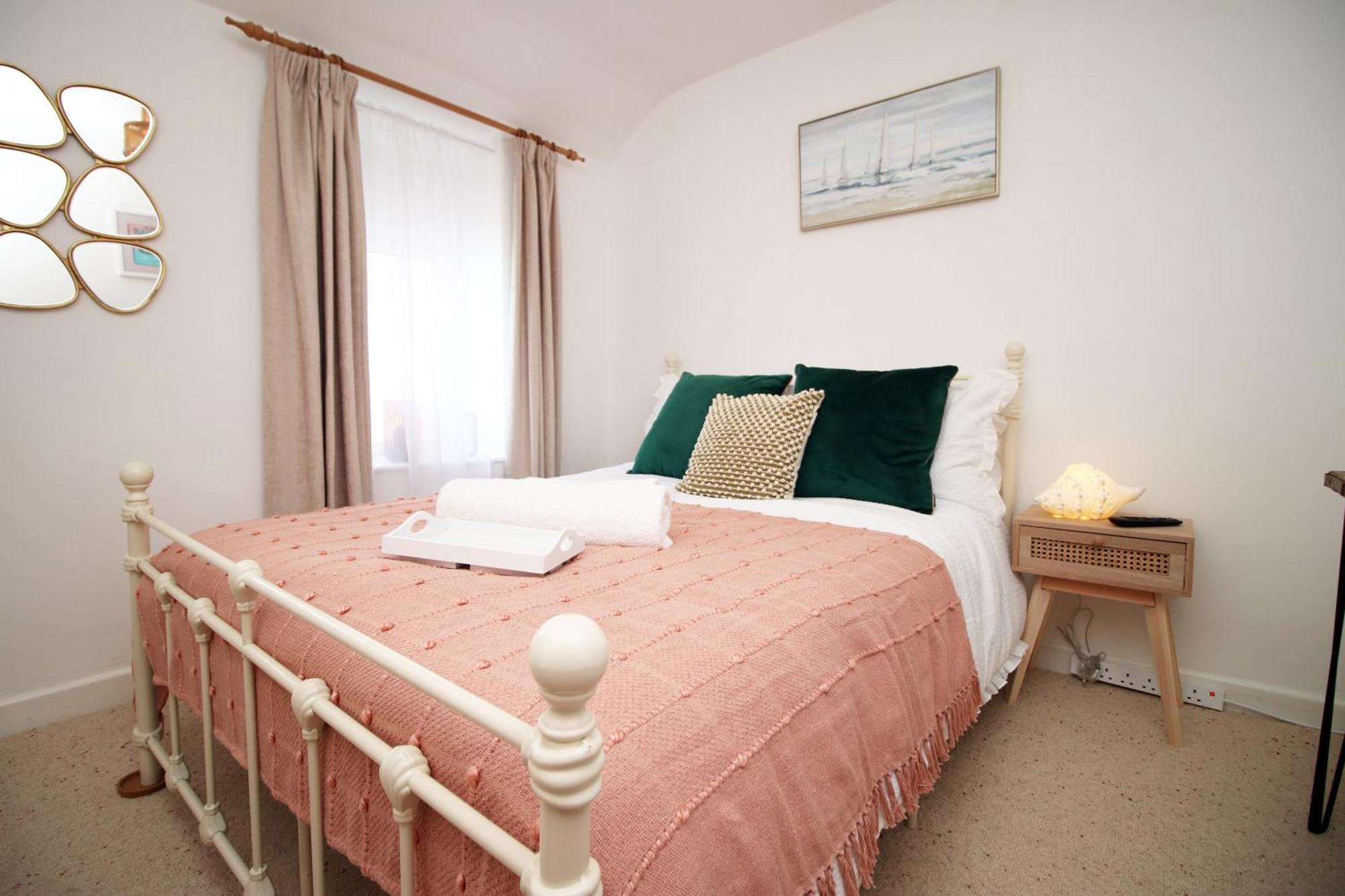 Little Gem In The Mumbles! Fishermans Cottage With Log Burner, Dog Friendly And Welcome Breakfast Hamper! Экстерьер фото
